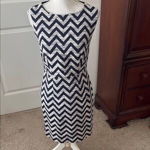 The LimitedChevron Patterned Navy Blue and White Dress